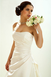 Продам нежно-белое свадебное платье